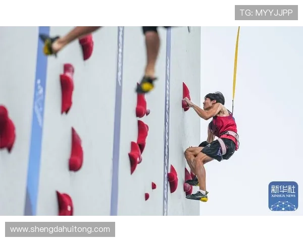 成都攀岩队在全国攀岩意识排行榜中荣获第九名的佳绩引发关注