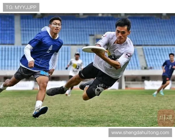 成都飞盘队的耐力挑战与突破探索聚焦飞盘运动的未来发展
